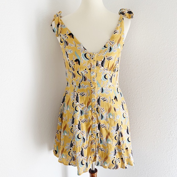 Free People Dresses & Skirts - Free People tie knot print dress